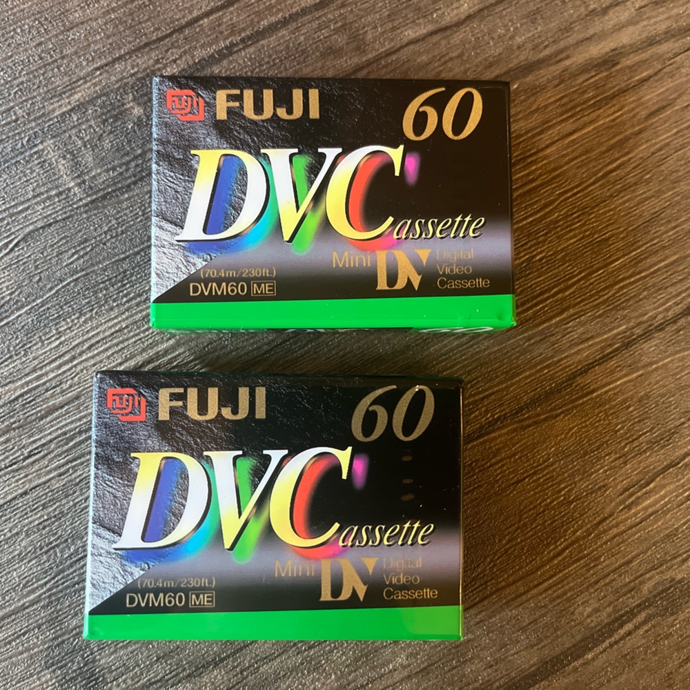 2 Mini DVCassette 60.